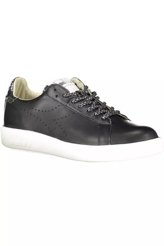 Chic Black Contrast Sole Lace-Up Sneakers