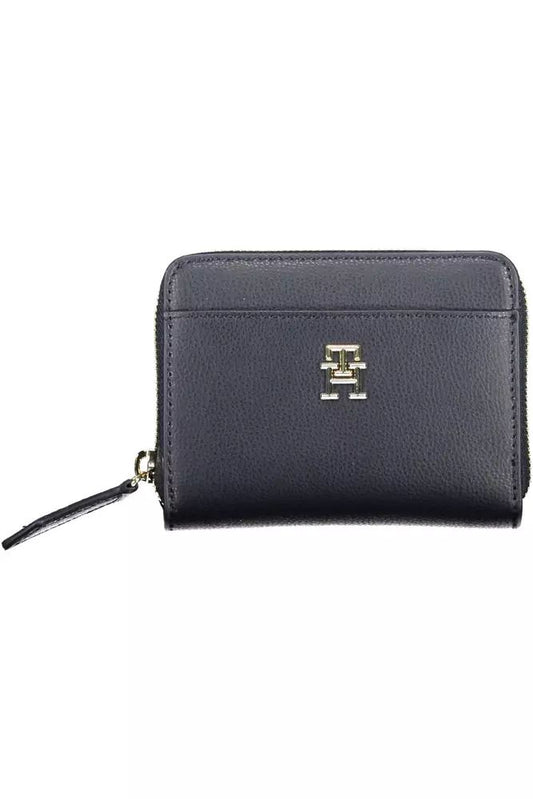 Elegant Blue Zip Wallet with Contrasting Details