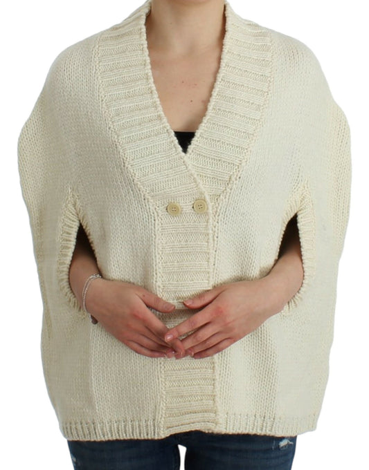 White knitted cardigan