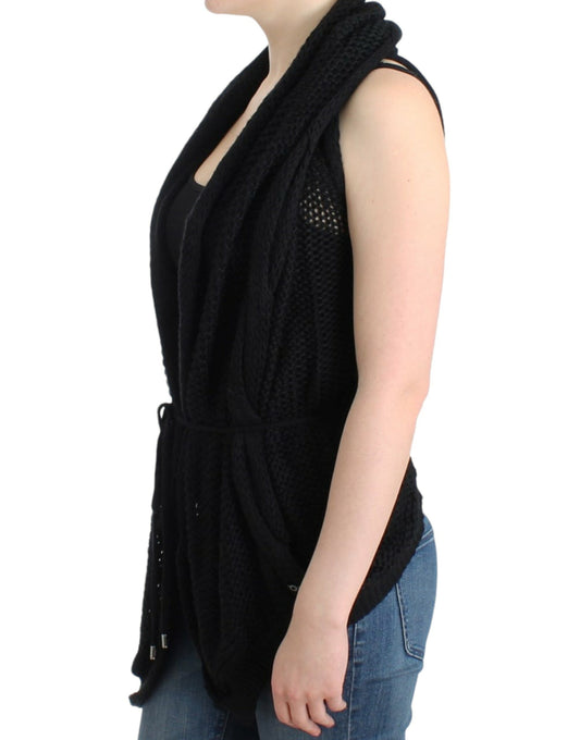 Black sleeveless knitted cardigan