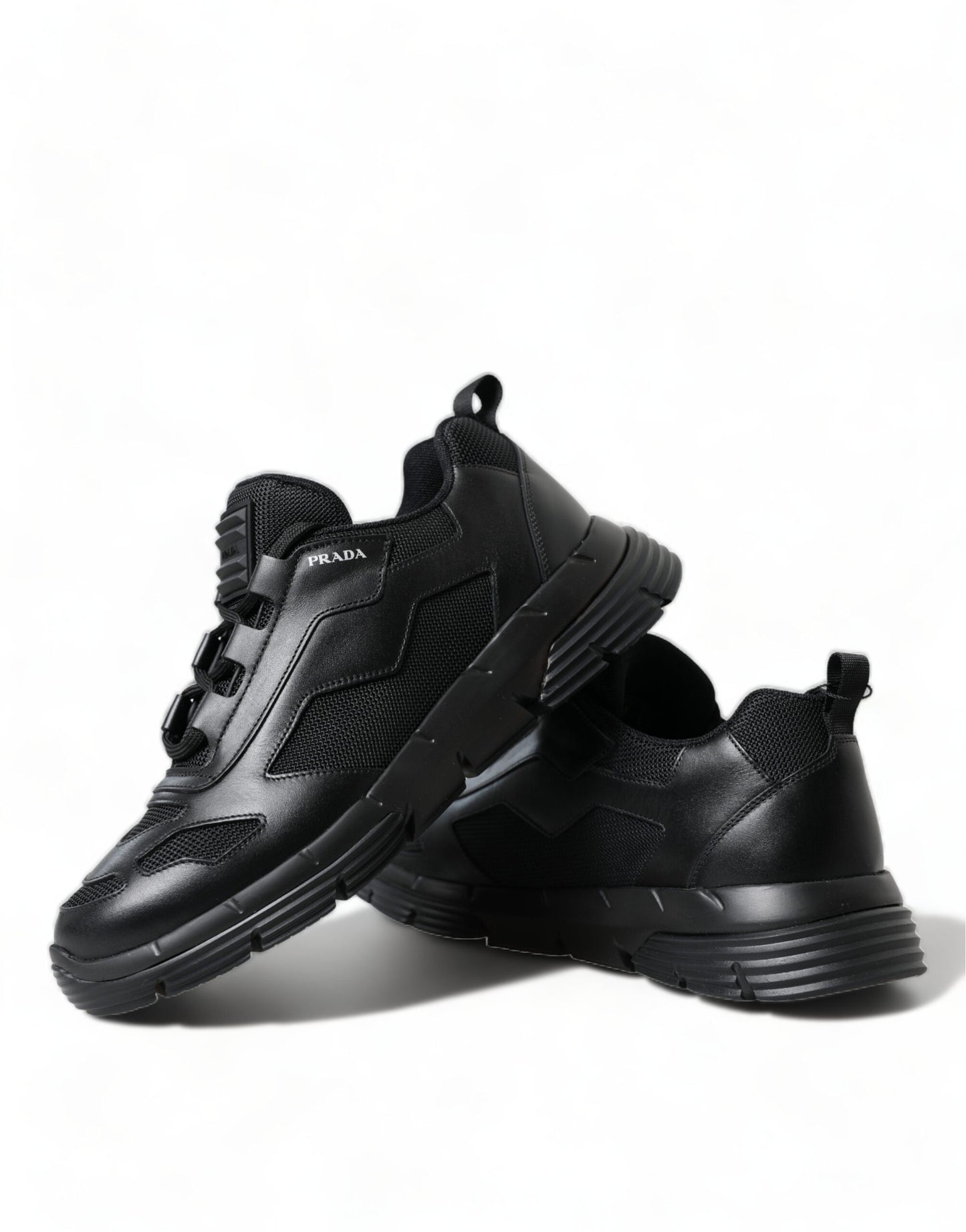 Sleek Low Top Leather Sneakers in Timeless Black