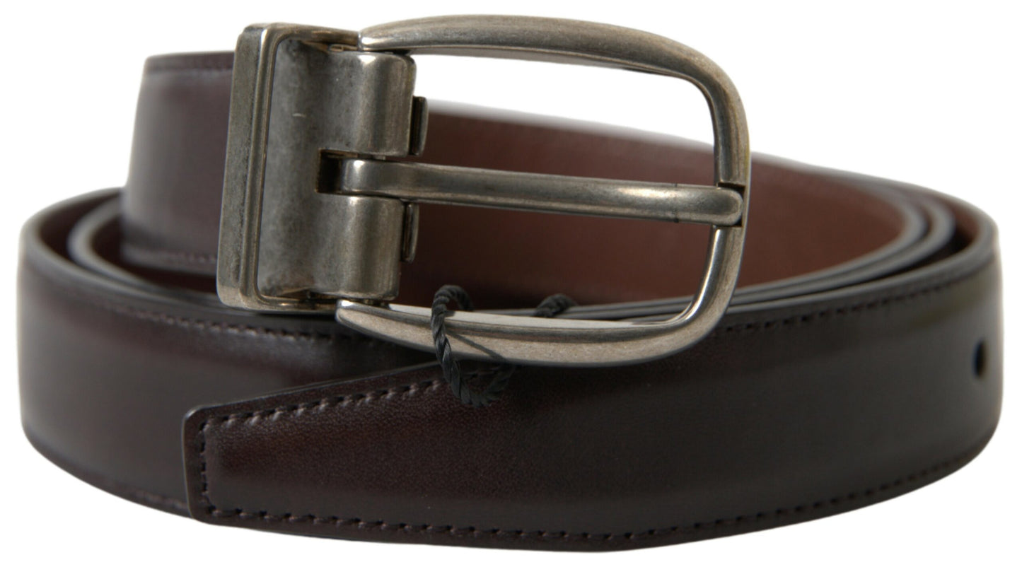 Elegant Leather Belt with Metal Buckle