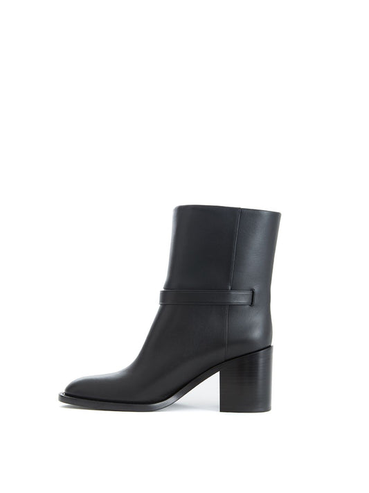 Elegant Leather Ankle Boots with Chic Buckle Detail