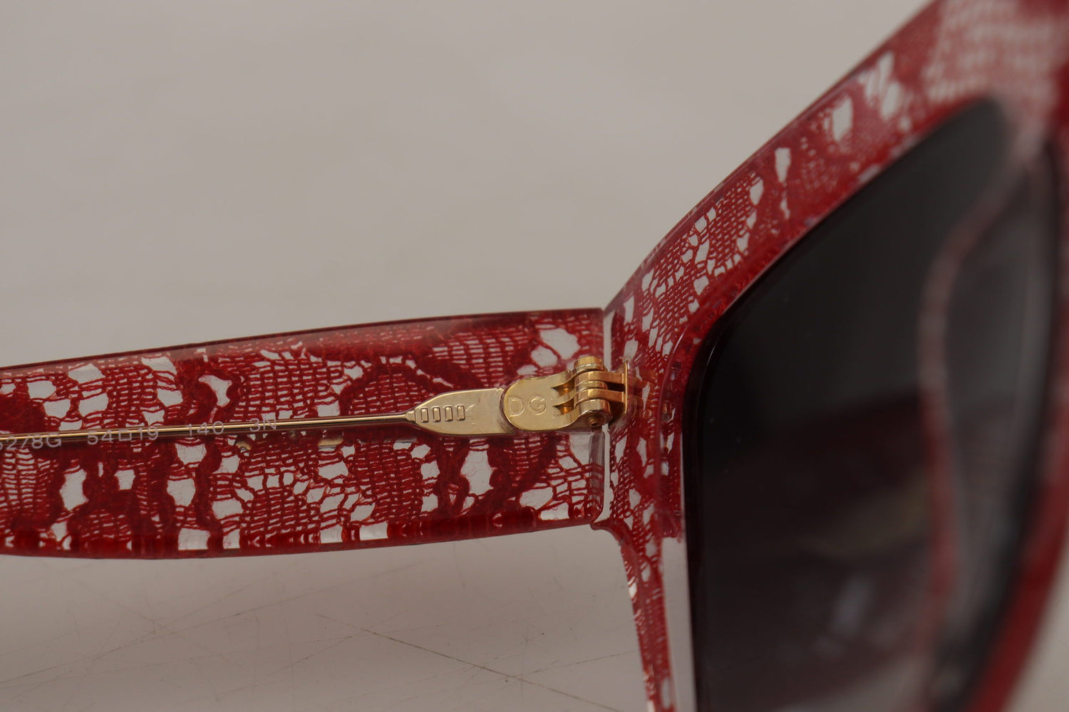 Elegant Lace-Infused Red Sunglasses