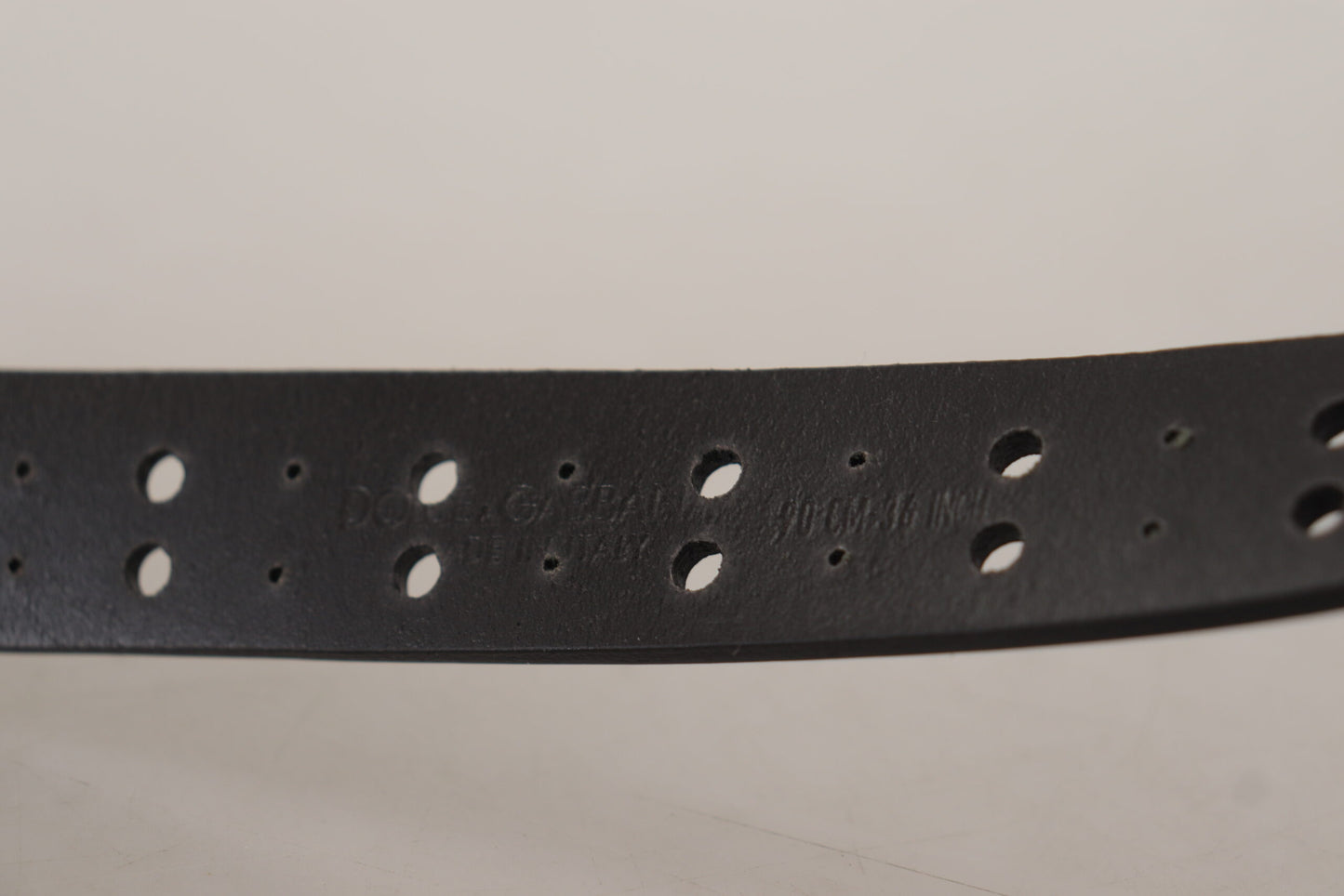 Elegant Black Leather Belt with Metal Buckle