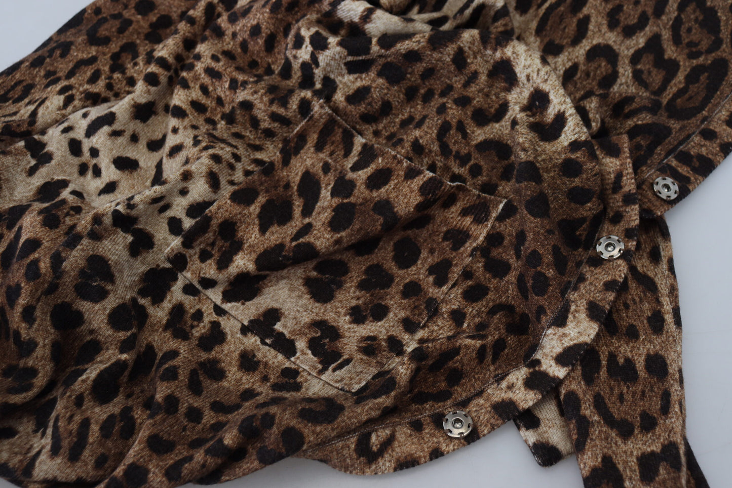 Elegant Leopard Wool Cardigan Sweater