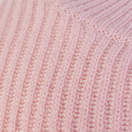 Chic Pink Ribbed Cashmere Sweater