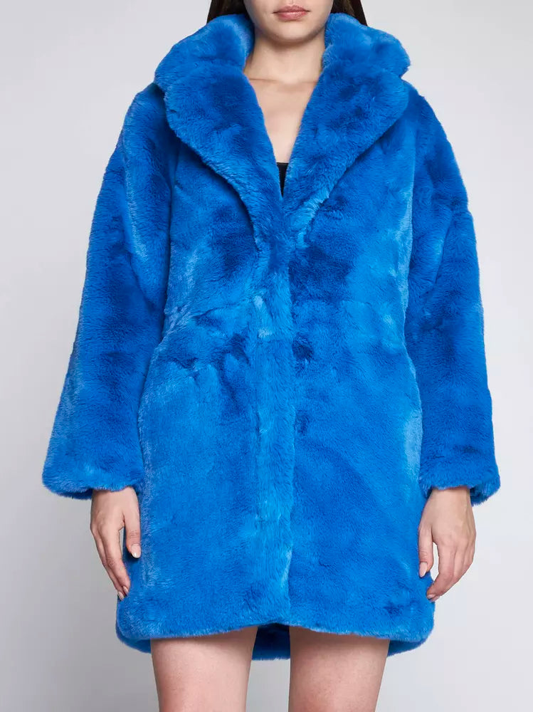 Chic Sapphire Eco-Fur Jacket – Unparalleled Warmth