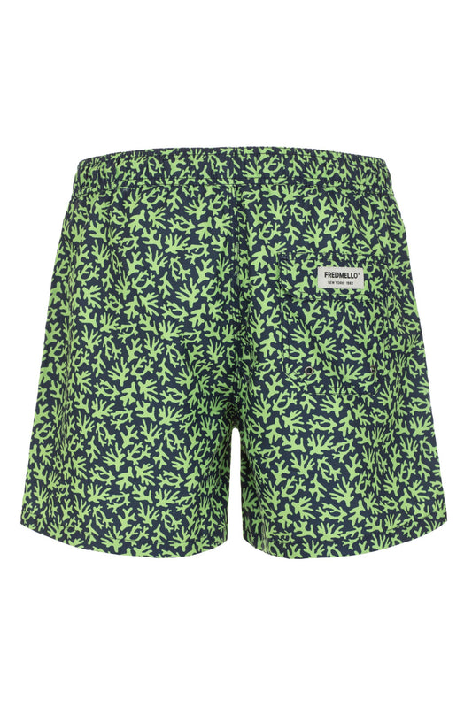 Emerald Green Beach Shorts for Trendy Summer Days